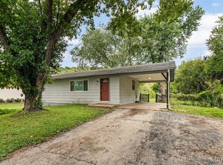 5445 Carter Dr, House Springs, MO 63051