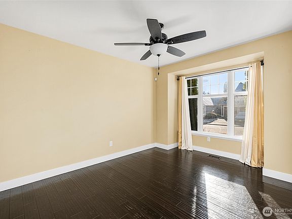 4th image of 13209 167th Street E
