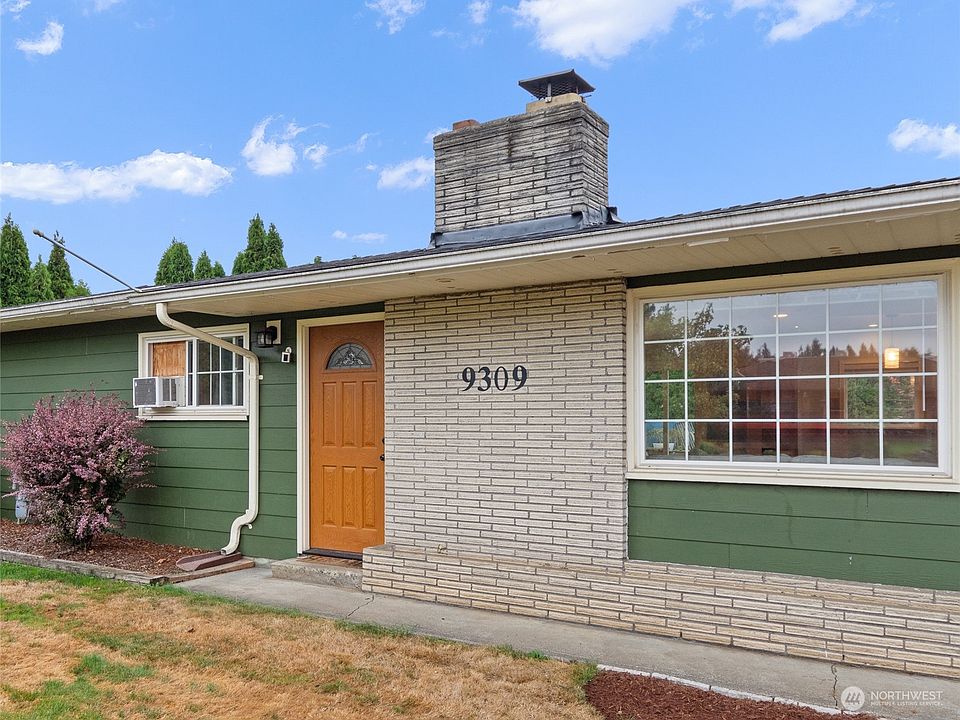 1st image of 9309 NE 44th Drive