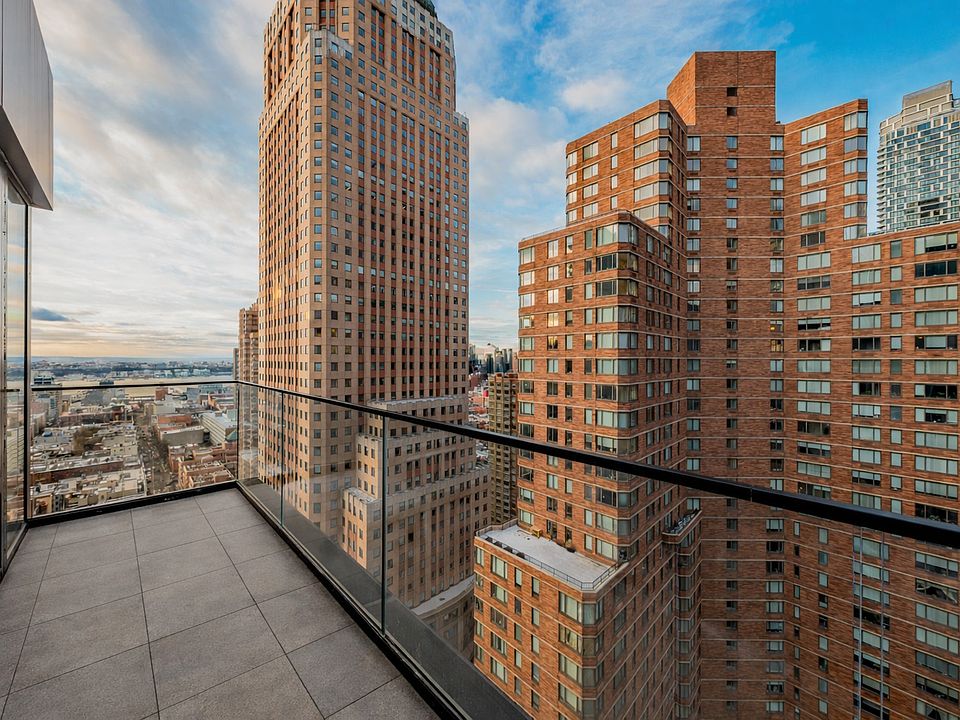 1st image of 250 W 49th St #82701