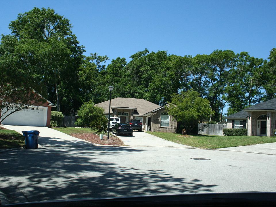 1st image of 12335 Vine Maple Way