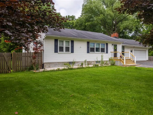 3185 Atlantic Ave, Penfield, NY 14526