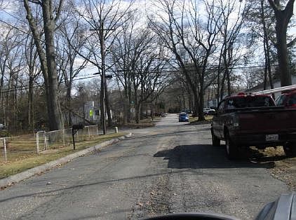 2nd image of 113 Maple Ave