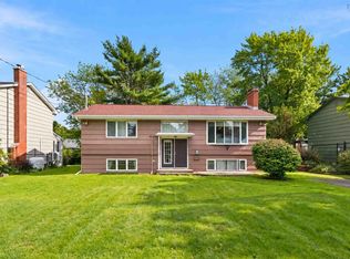 68 Flamingo Dr, Halifax, NS B3M 1T1