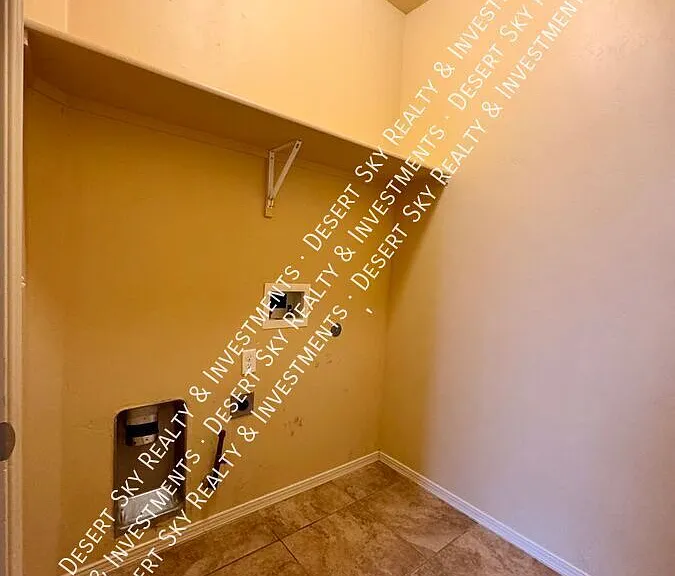 5835 Organ Peak Dr — Photo 25