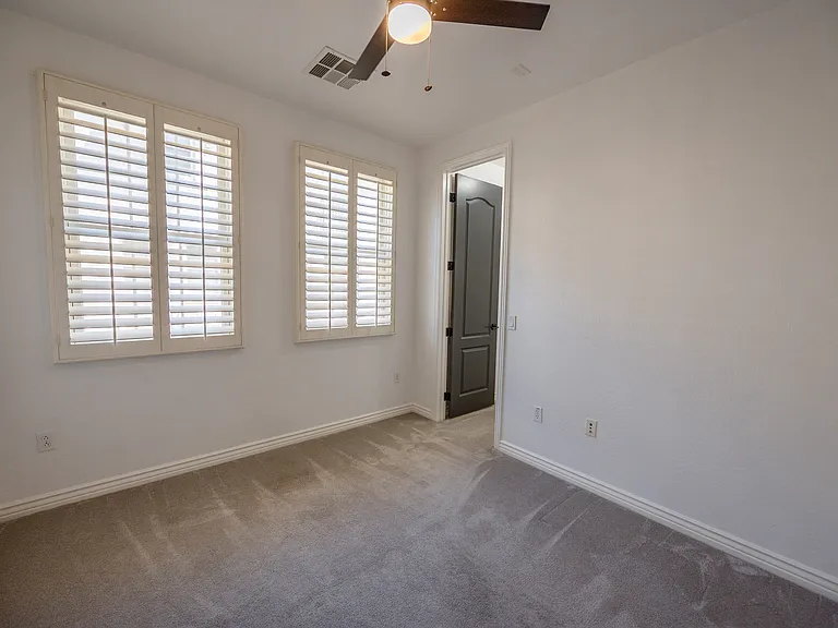 2445 E Montecito Ave — Photo 8