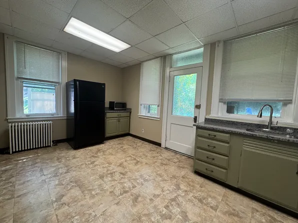 37 N Bryant Ave APT 3, Bellevue, PA 15202