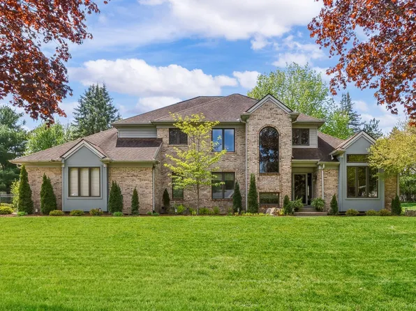 3541 Sandhill Ln, Portage, MI 49024