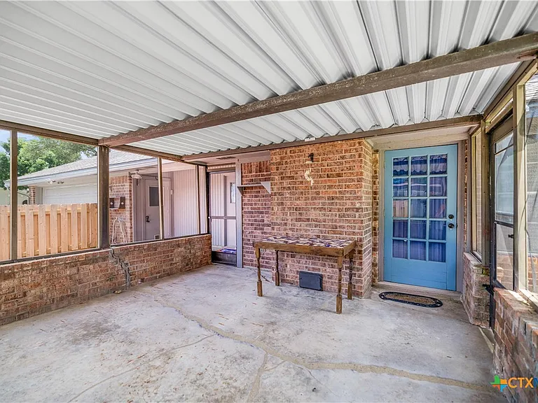 608 Rosewood Dr — Photo 25