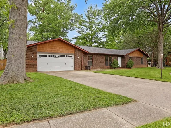 104 Nicole Ct, O Fallon, IL 62269