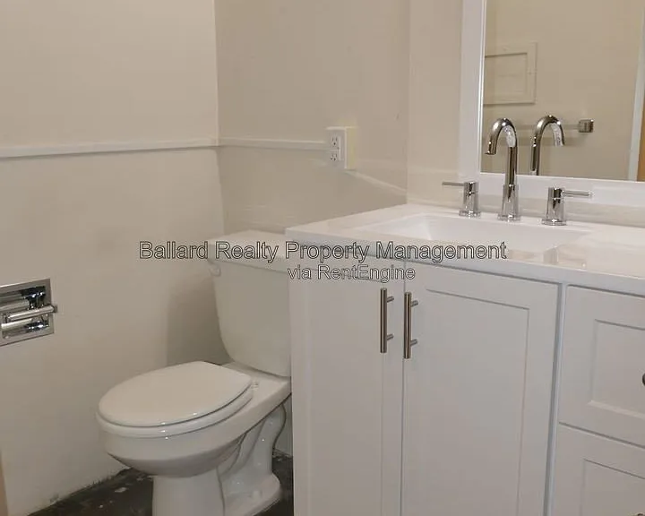 1802 NW 89th St — Photo 15