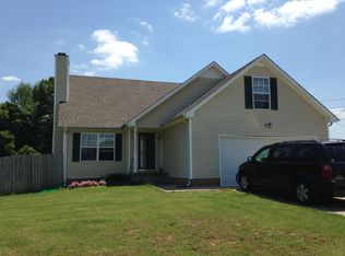 1400 Mickey Ct, Clarksville, TN 37042