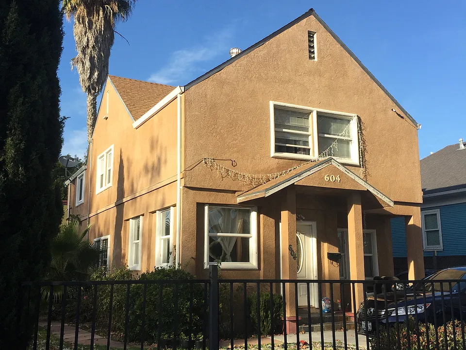 604 B St #2