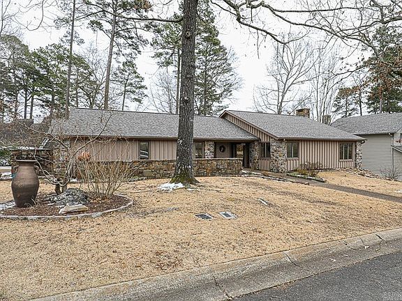 3rd image of 131 Catalpa Cir