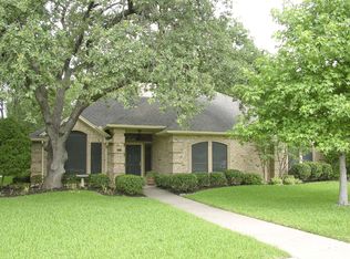 1017 Brownstone Dr, Grapevine, TX 76051