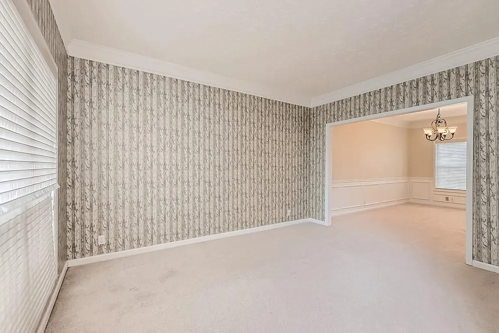 4 bed, 2.5 bath, 2262 sqft, $2,849 — Photo 4