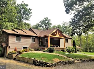 1040 Old School Rd, Quakertown, PA 18951