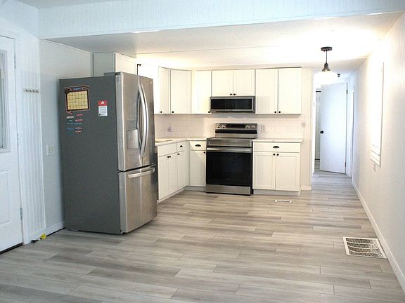 2nd image of 408 N Apopka Ave