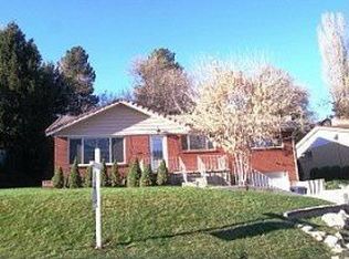 5065 S Kiwana Dr, South Ogden, UT 84403