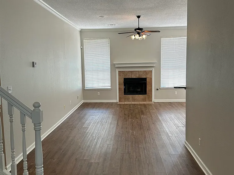 5281 Jon Oak Dr — Photo 2