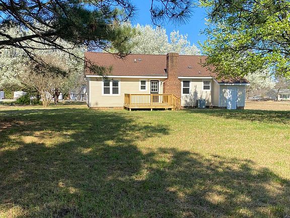 2nd image of 513 Wagstaff Rd