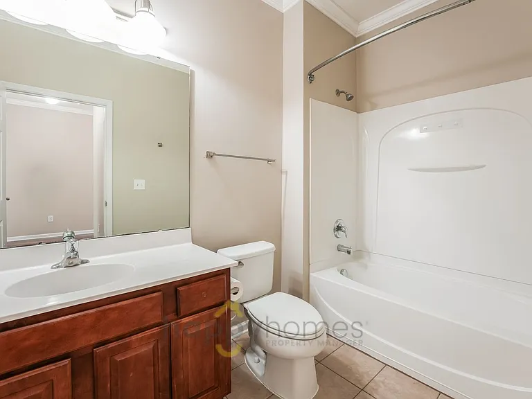 231 Xavier St — Photo 18