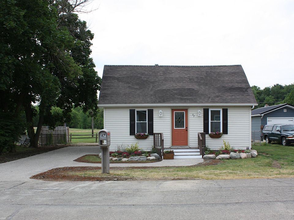 1st image of 67 W Lorraine St