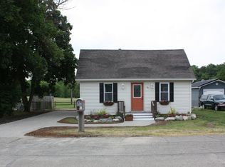 67 W Lorraine St, Peck, MI 48466