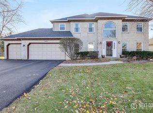 500 Du Pahze St, Naperville, IL 60565