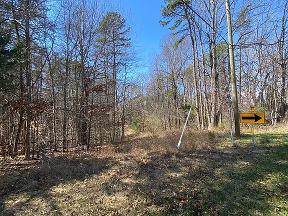 4th image of 8424 Kilby Rd