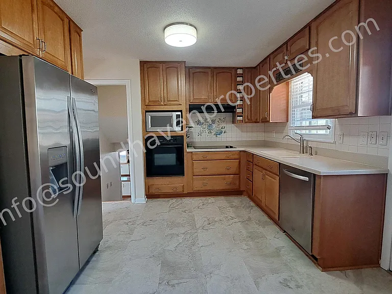 320 Rosemont Rd SE — Photo 6