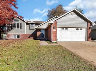 10214 W Prairie Woods St, Wichita, KS 67209