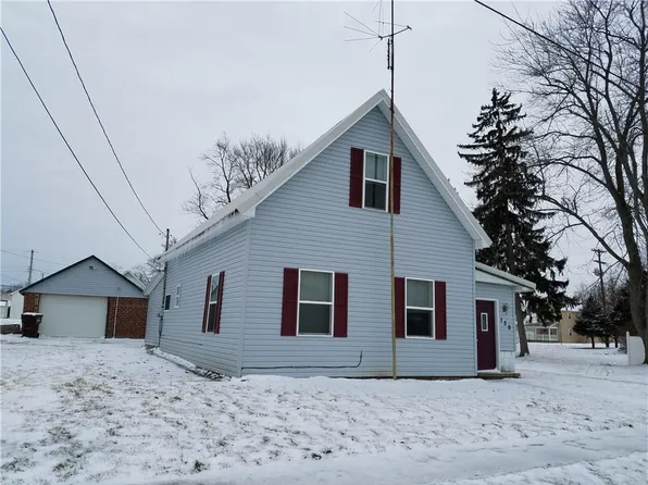 129 Center St, Bradford, OH 45308