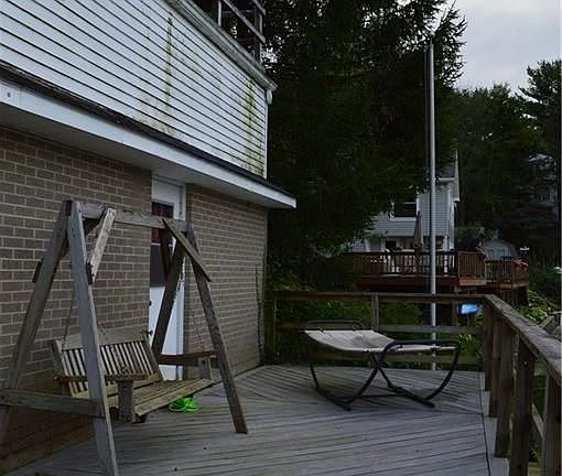 3rd image of 252 Oak Dr NW