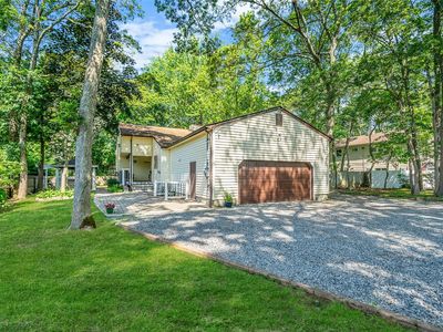 425 Puritan Drive, Shirley, NY, 11967