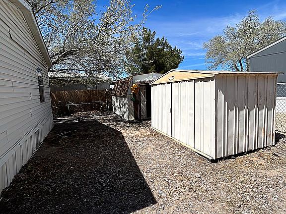 4th image of 930 Ewe Ln