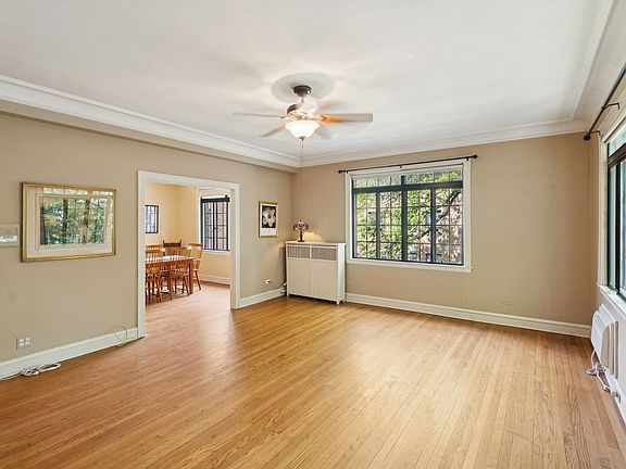 4th image of 724 Noyes St APT F2