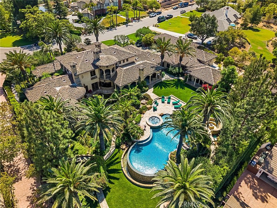 1st image of 427 La Marina Ave