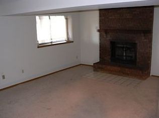 3 Eagles Landing Dr, Saint Peters, MO 63376