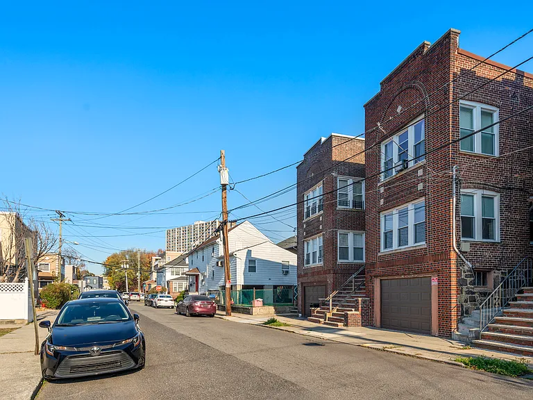 170 Cedar St #1 — Photo 15