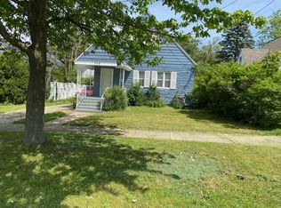 739 Griggs St SE, Grand Rapids, MI 49507