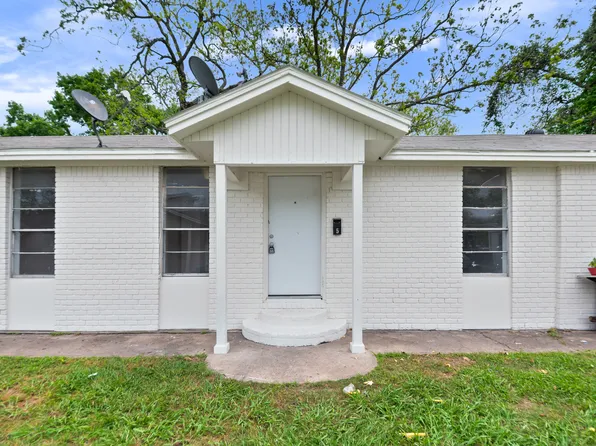 806 E Emily Ave, Wharton, TX 77488