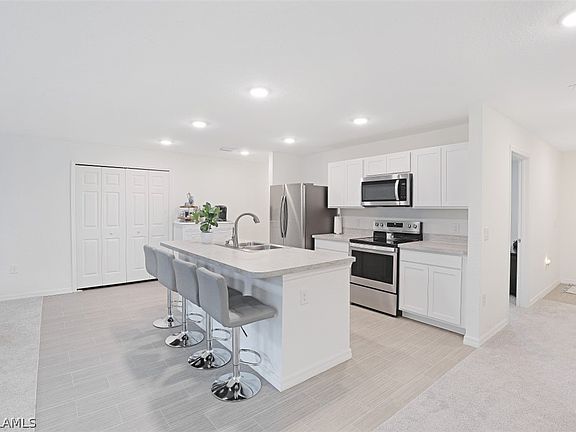5th image of 329 NE 13th Terrace Cpe