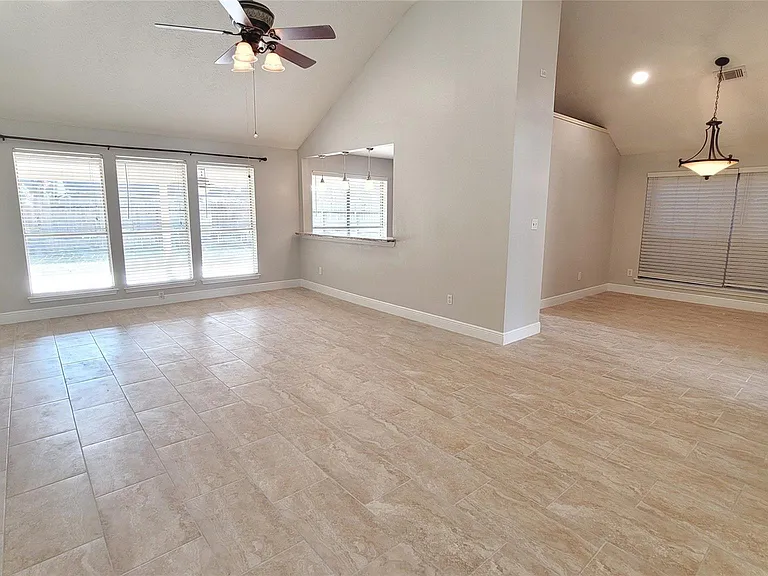 5227 Clarkston Ln — Photo 5