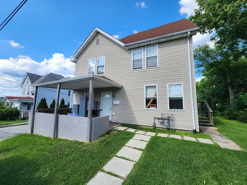 4701 Elm St #1