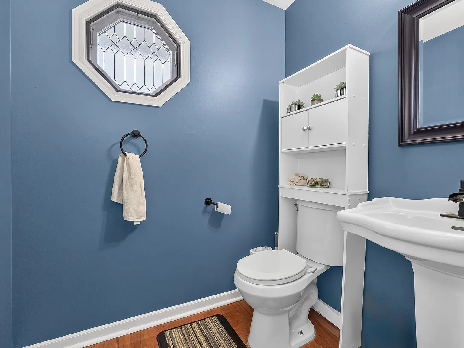 2 bed, 1740 sqft, $3,000 — Photo 3