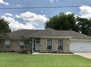 5420 Main Ave, Groves, TX 77619