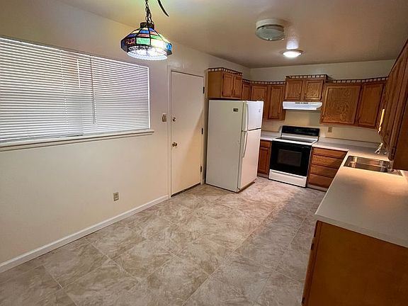 3rd image of 2408 N Grand Ave #2408-094
