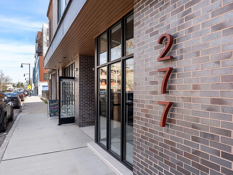 277 Border St #203 — Photo 21