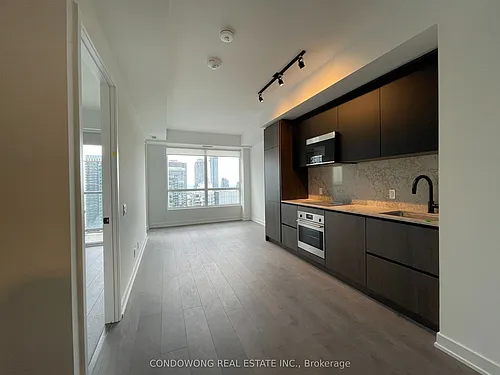 108 Peter St #4207 Photo 1